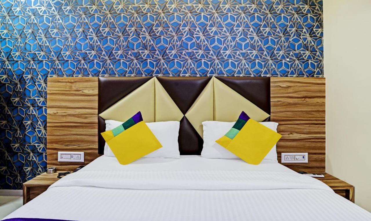Itsy Hotels Rk Palace Vadodara Exterior foto